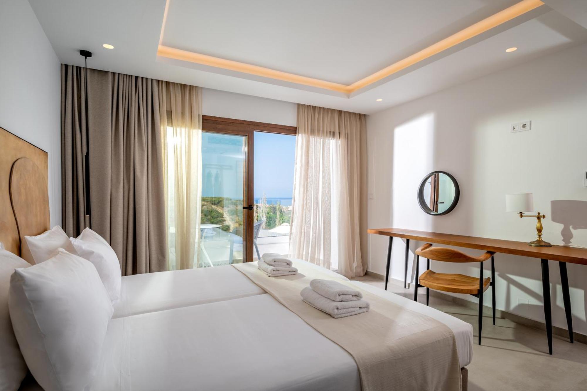 Mika Villas & Suites Hersonissos  Habitación foto